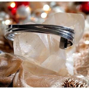 Lia Sophia Silver Tone Cuff Bangle Bracelet Signed Vintage